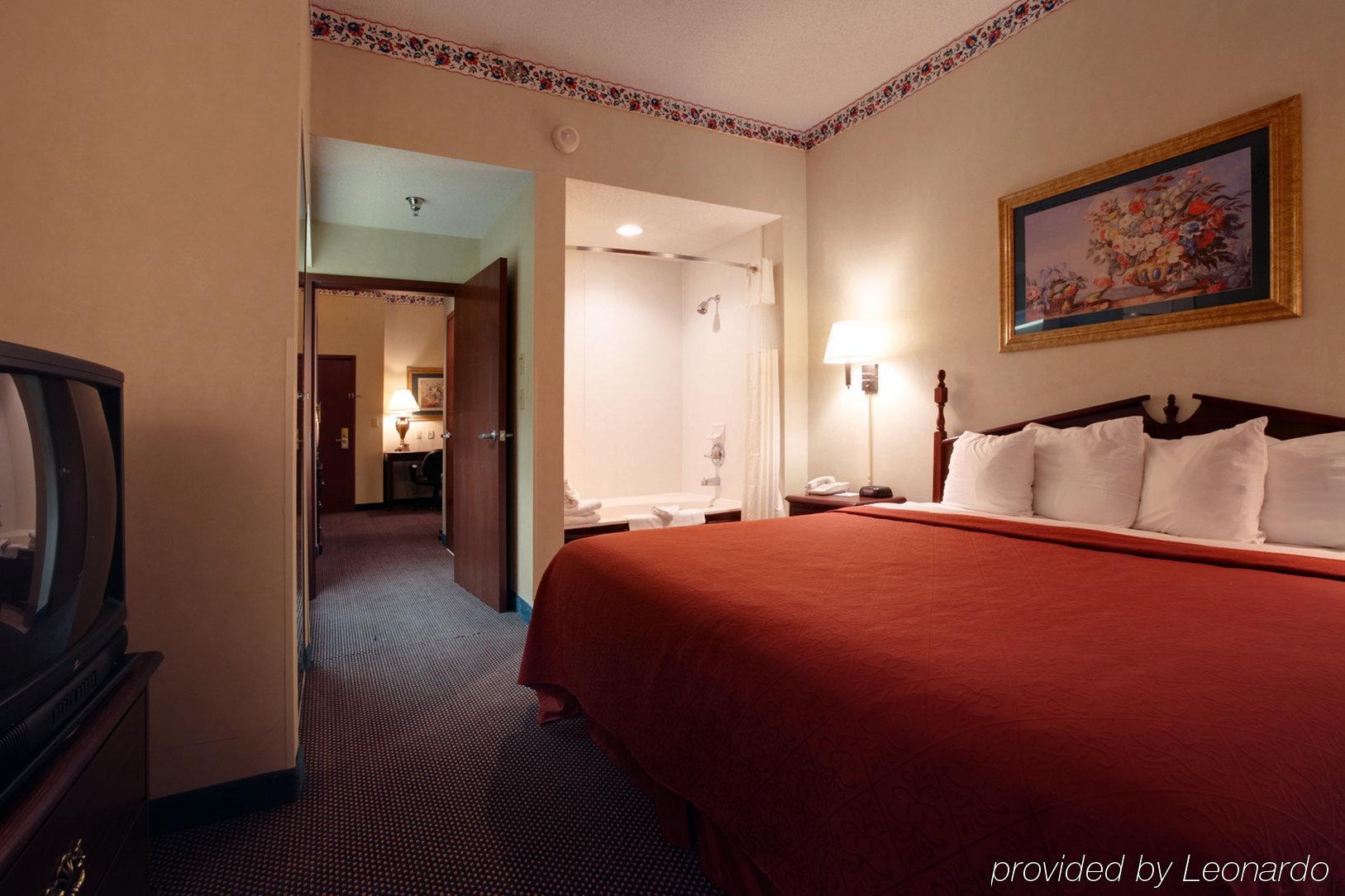 Lexington Suites Of Jonesboro Room photo